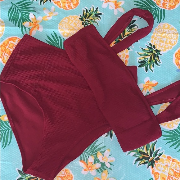 2 piece red swimsuit - Picture 1 of 4